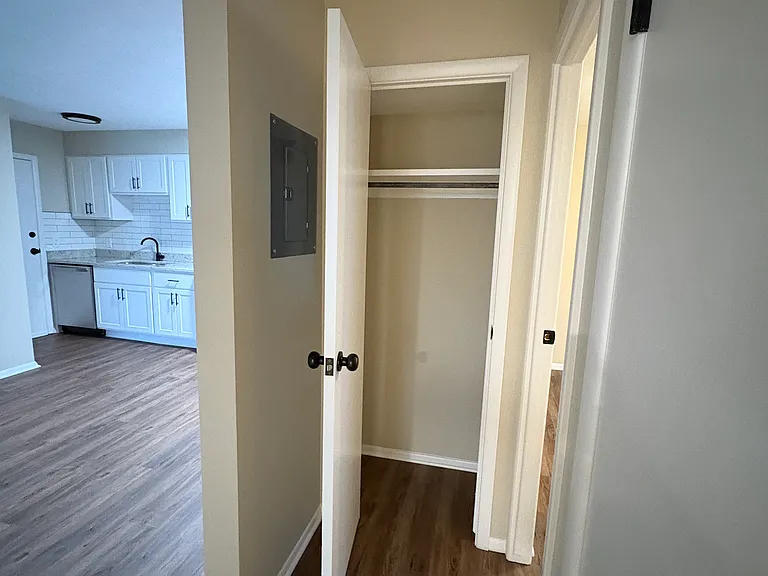 12001 Marguerite Ave #2 — Photo 6