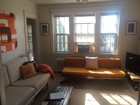 5th image of 1600 Sycamore St #3