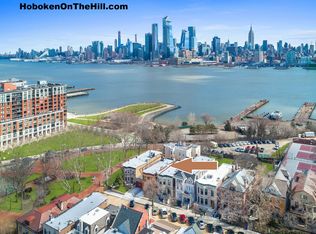 923 Castle Point Ter, Hoboken, NJ 07030