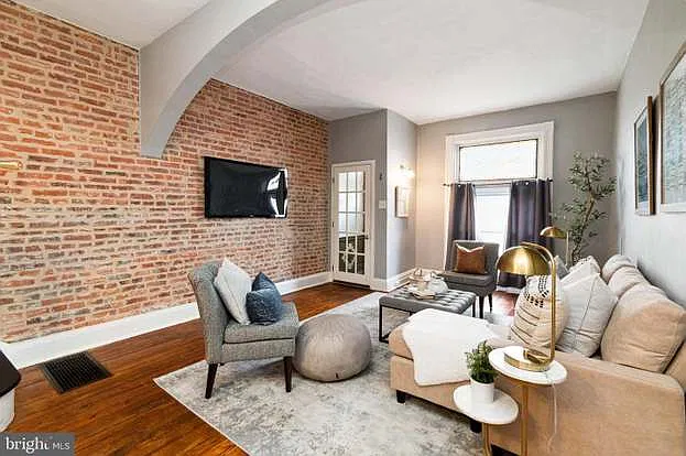 2 bed, 1524 sqft, $2,450 — Photo 2