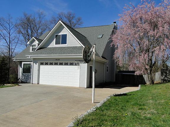2nd image of 9137 Fairhaven Pl