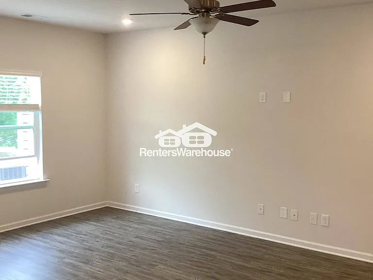 1132 Chastain Dr — Photo 30