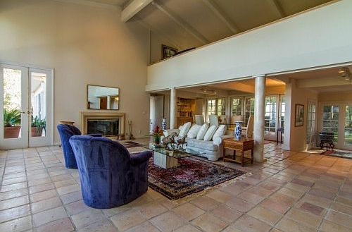 4th image of 10465 Berkshire Dr