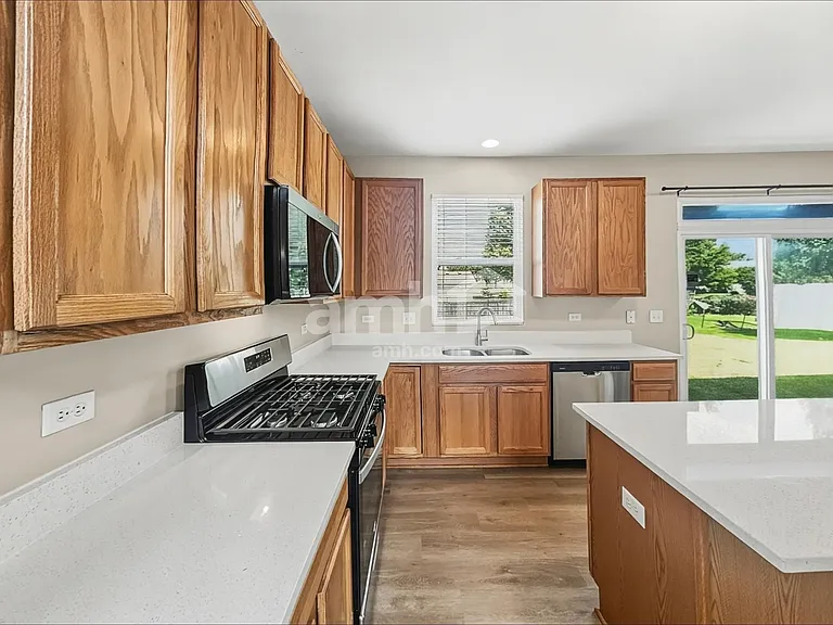 2771 Cranston Cir — Photo 3