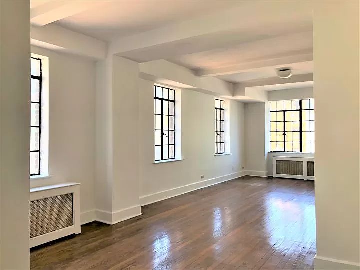 1st image of 320 E 42nd St APT 2209