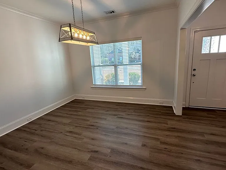 134 Blandford Xing — Photo 4