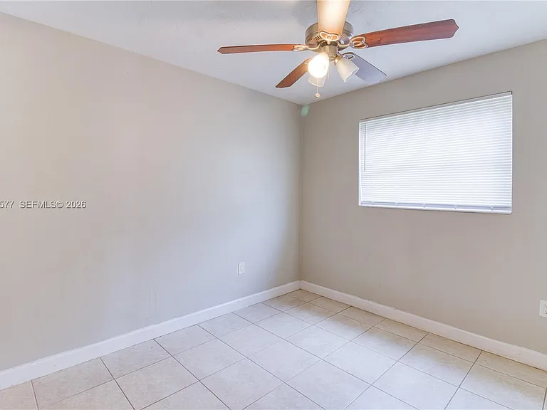 6620 NW 21st Ct — Photo 25