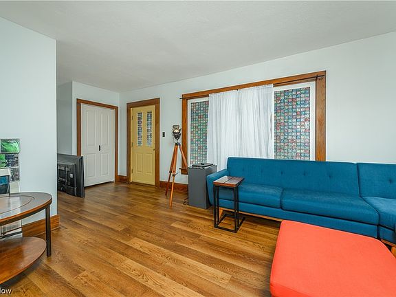 4th image of 1828 6th St