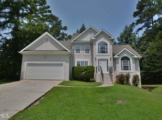 9509 Lakeview Ct, Douglasville, GA 30135
