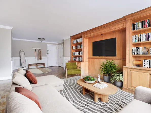 61 Jane Street image 1 of 9