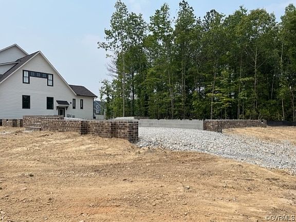 4th image of 6095 Rivermere Lane Gln