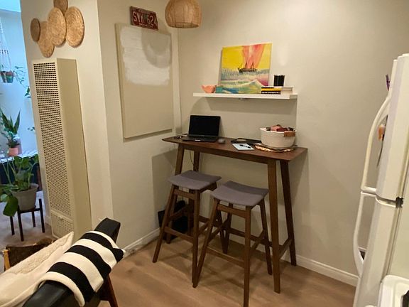 5th image of 410A Rose Ave #410A