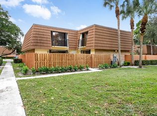 234 Charter Way, West Palm Beach, FL 33407