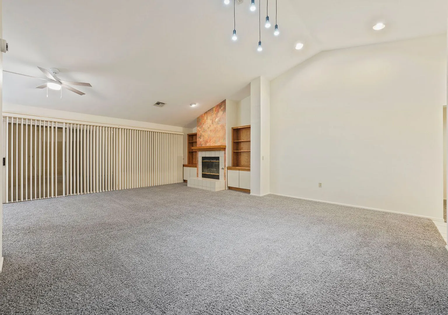 55+ Sun City Summerlin Living! — Photo 4