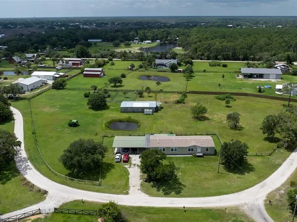 1050 Dillon Cir, New Smyrna Beach, FL 32168
