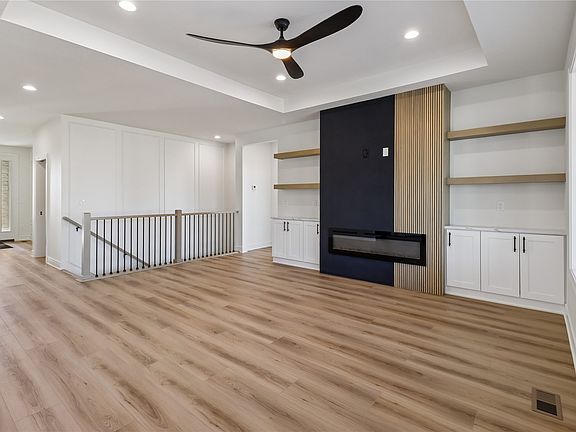 3rd image of 17317 Brookview Dr