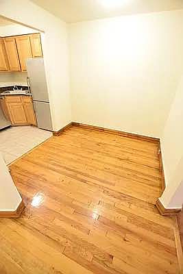 4th image of 312 W 73rd St