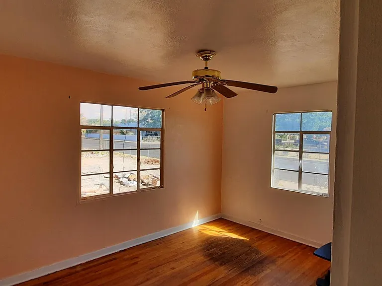 645 Valencia Dr SE — Photo 5