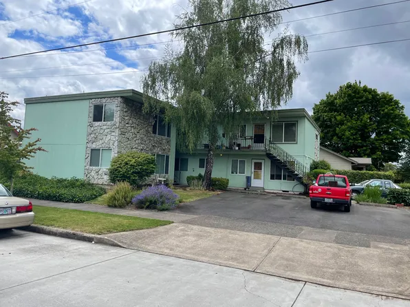 5330 SE Lafayette St APT 5, Portland, OR 97206