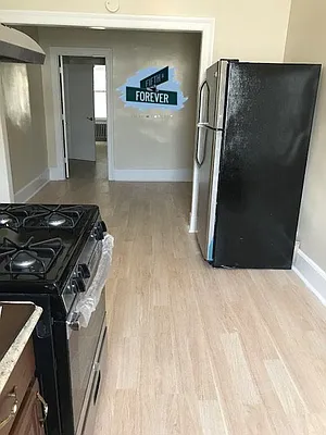 Rented by Fifth & Forever LLC | media 19