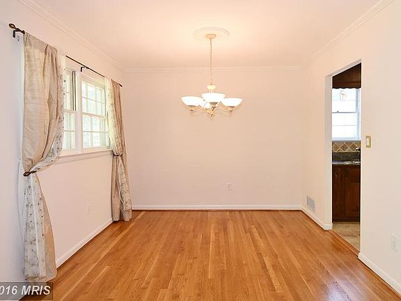 2nd image of 3912 Forest Grove Dr