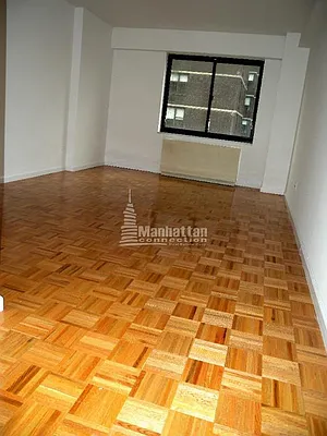 Rented by Manhattan Connection | media 11