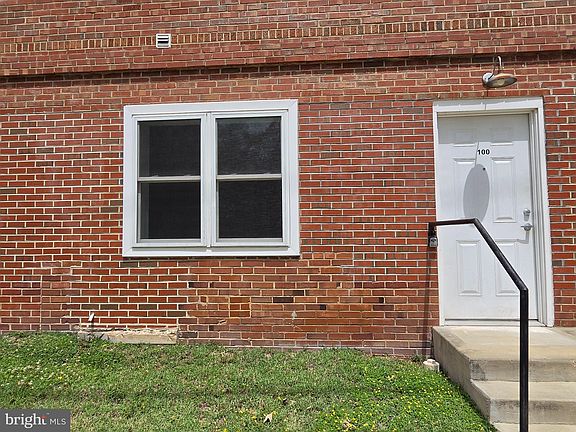 3rd image of 2201 Princess Anne St APT 100