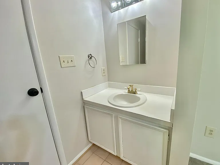 6212 Hillside Rd — Photo 22