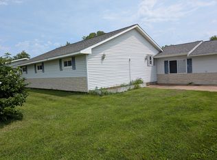 5303 Riverview Rd, Thomson, IL 61285