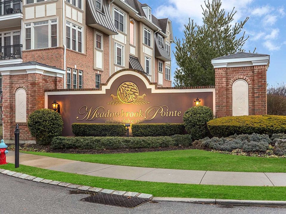 1st image of 380 Roosevelt Way