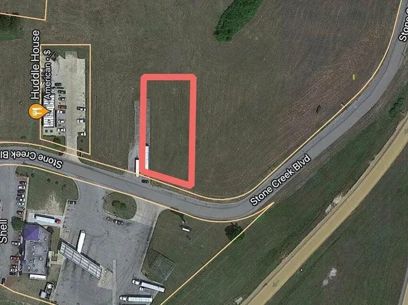 Stone Creek Blvd, Tupelo, MS 38804