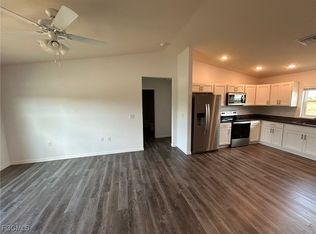 131 Carousel Ave, Labelle, FL 33935