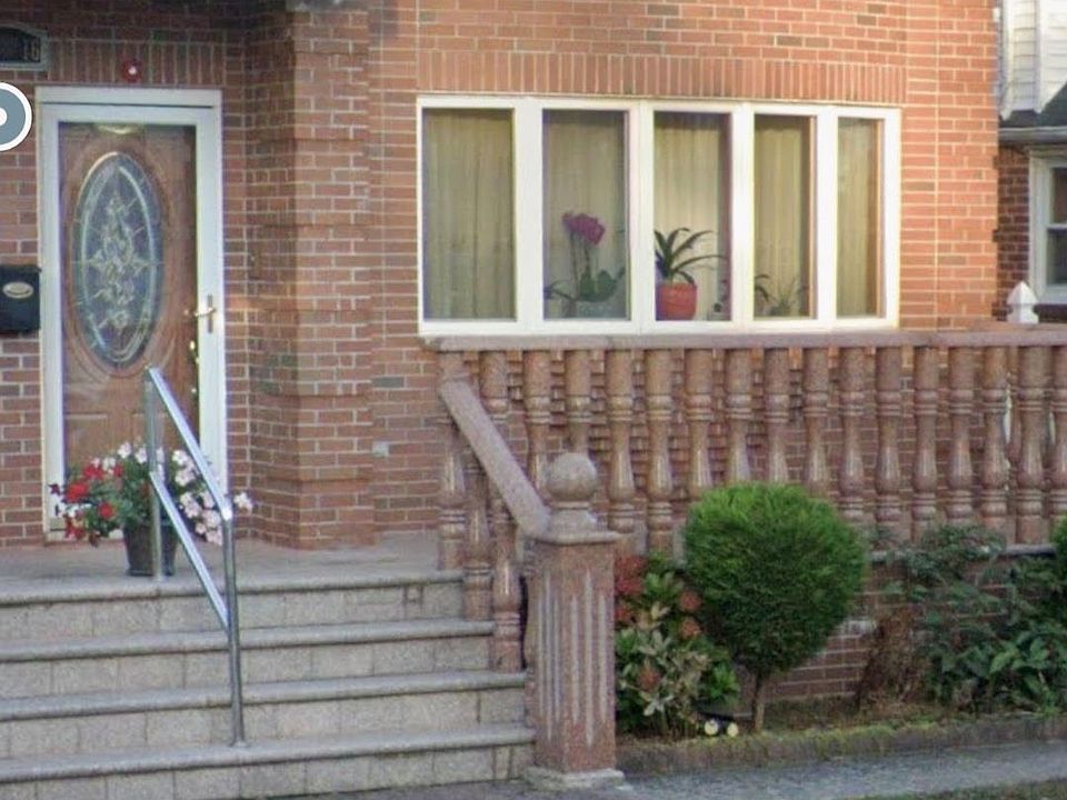Building Photo 3