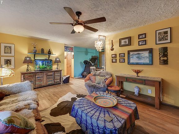 5th image of 504 SE 96th Ave