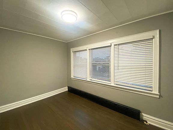 2nd image of 78 Grant Ave #2R