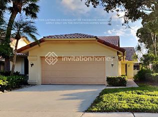 2890 Cuyahoga Ln, West Palm Beach, FL 33409