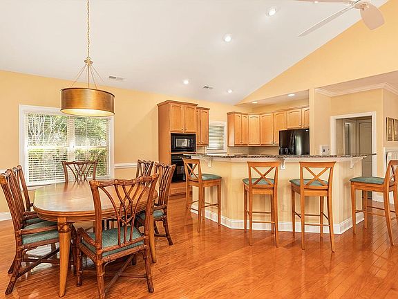4th image of 3710 Cain Ct
