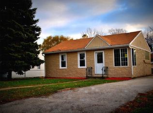 112 E Crest Ave, Bensenville, IL 60106