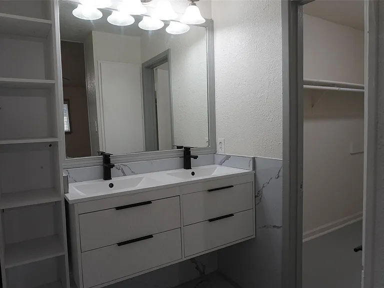 6419 Teal Run Dr — Photo 12