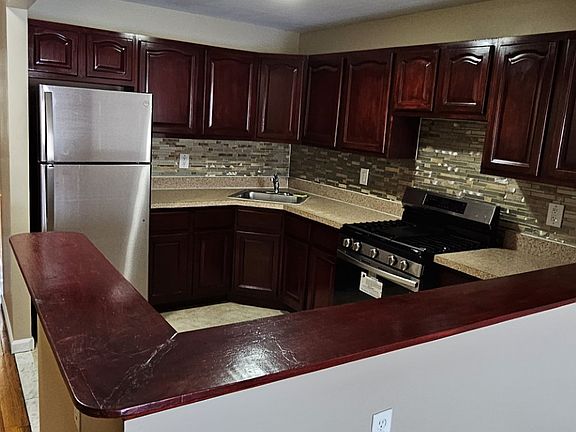 2nd image of 74-22 Rockaway Blvd Floor 3