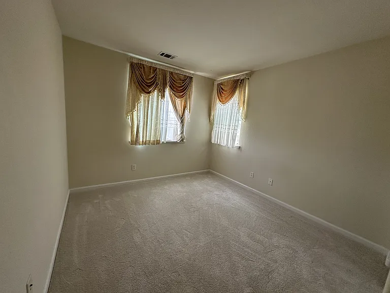 2065 McKenzie Pl — Photo 14