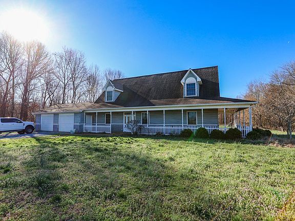 2nd image of 500 Farm Rd