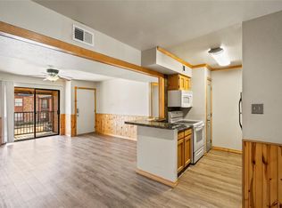 904 University Oaks Blvd APT 90, College Station, TX 77840