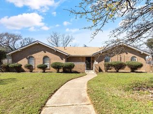 1550 Meadow Lane Ter, Fort Worth, TX 76112