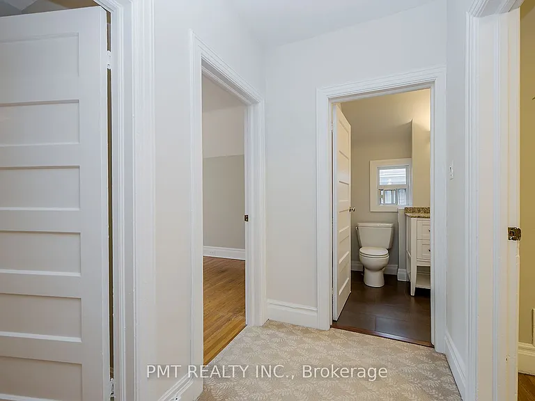 47 Herbert Ave — Photo 33