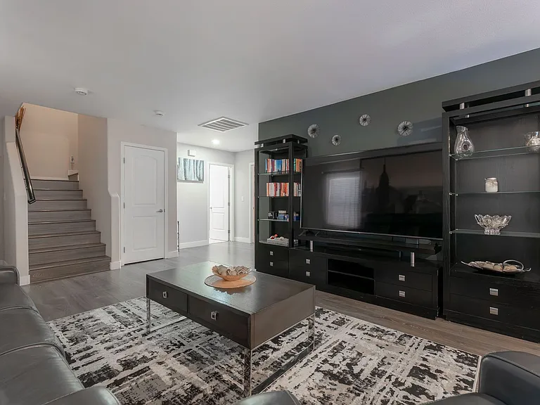 7578 Hope Valley St — Photo 5