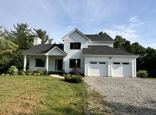 8047 Lavelle Rd, Athens, OH 45701