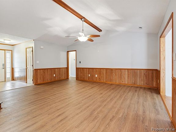 4th image of 116 Wellington Cir