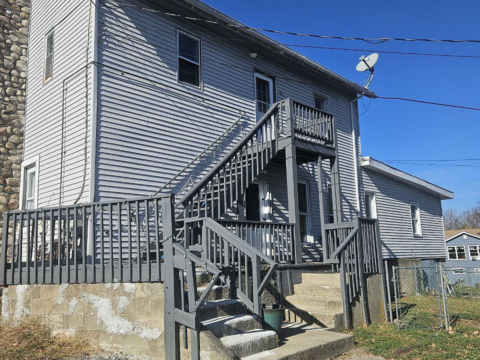 1st image of 716-720 California Ave #2