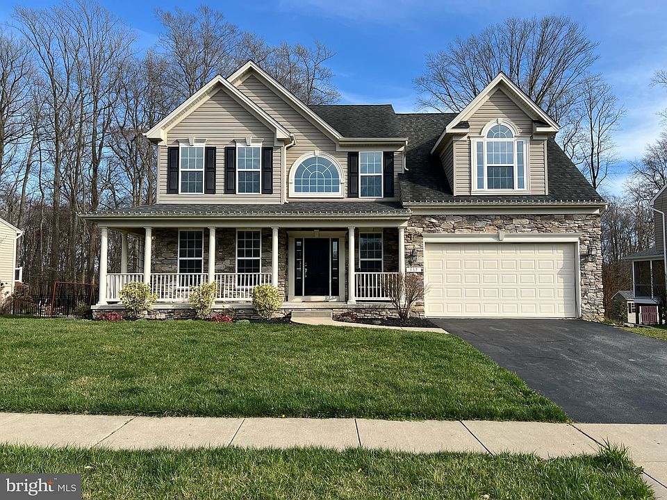 1st image of 337 N Brook Dr